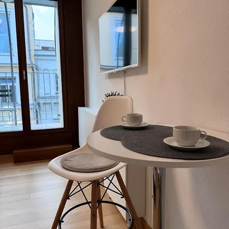 Apartment Modern Old Town - Balcony, Coffee, Wifi